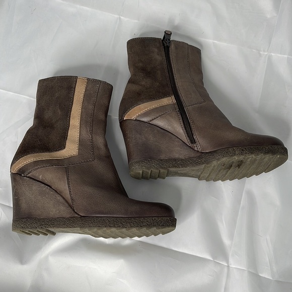 MJUS Wedge Leather Suede Panel Boots Taupe Brown Tan Over Ankle Side Zip Size 37 - Picture 6 of 12